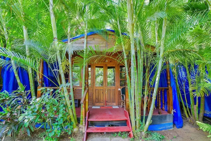 OYO 26690 Neptune Point Premium Cottages