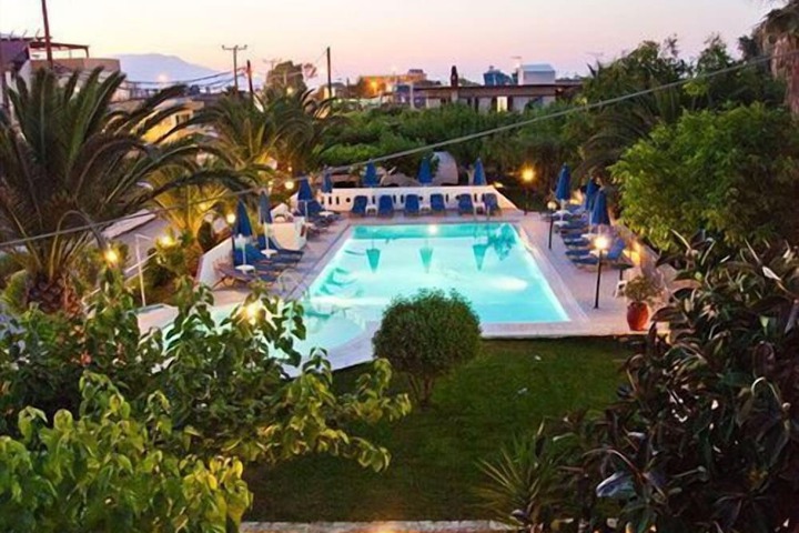 Pool 16 of 42
