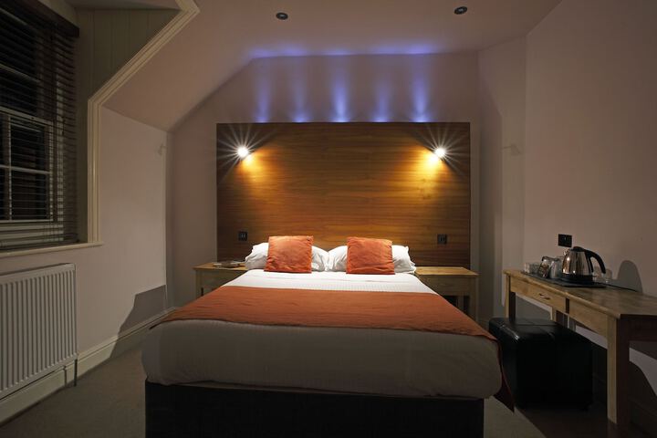 Room 13 of 64