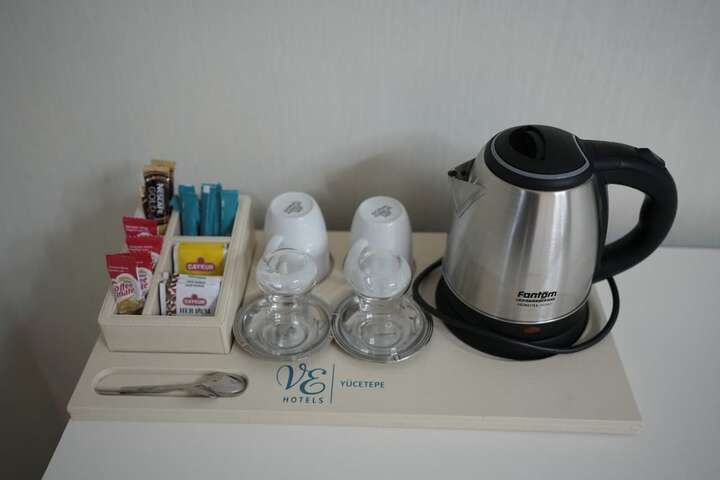 Room 5 of 15