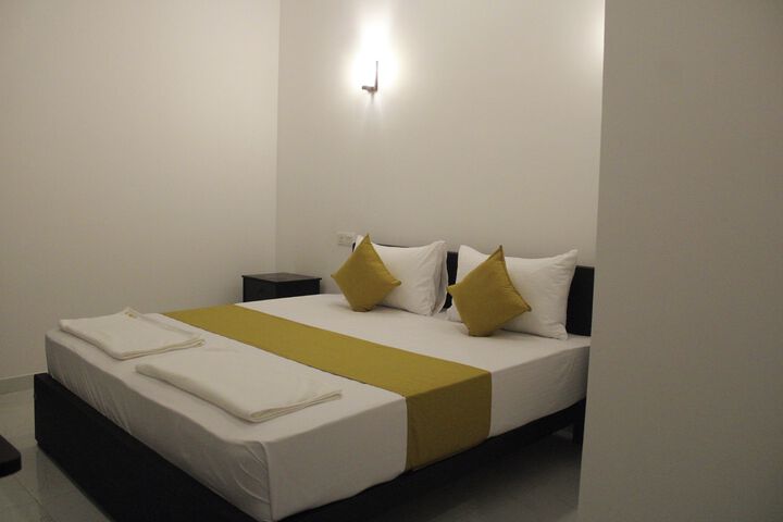 Room 14 of 22
