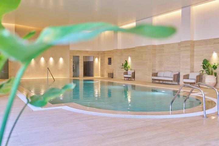 Pools & Facilities