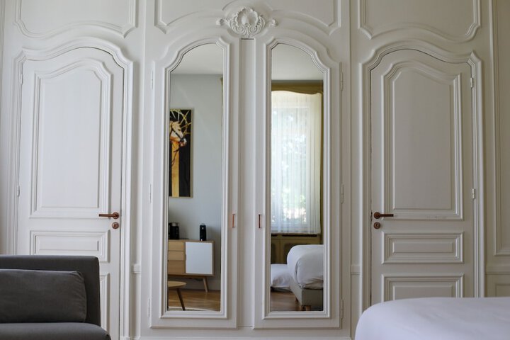 Room 3 of 60