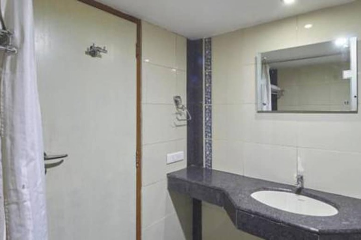 Room 34 of 61