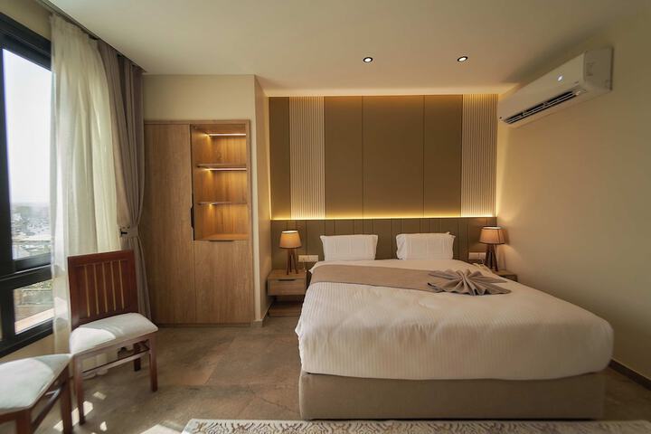 Room 69 of 148