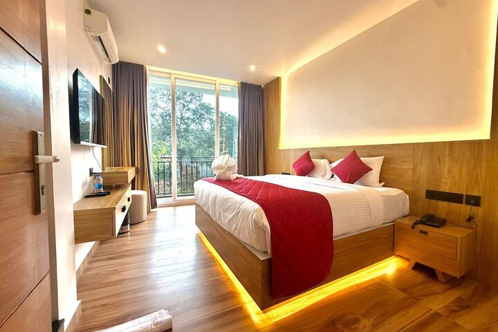 Room 2 of 19