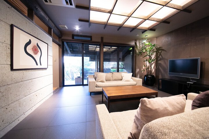 Room 30 of 115