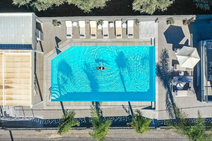 Pool 68 of 116