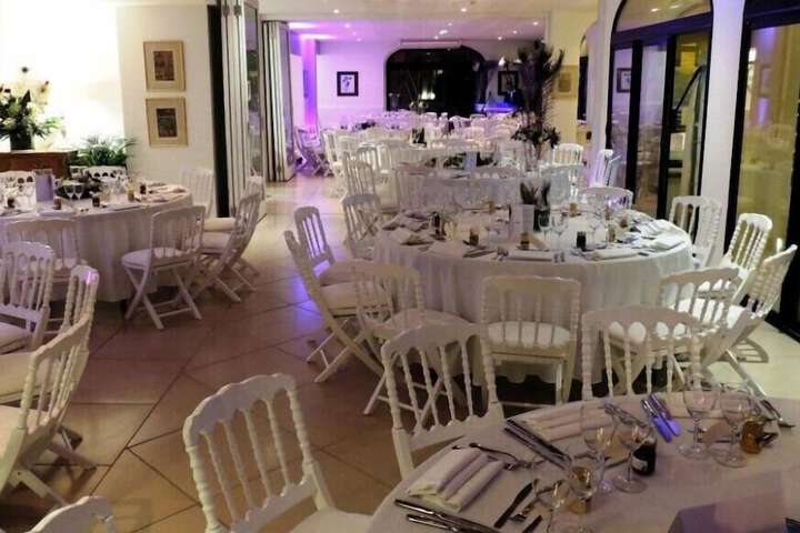 Ballroom/Hall 52 of 83