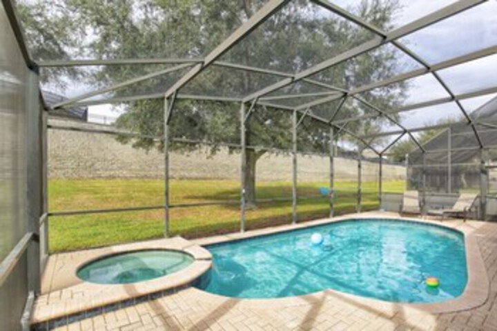 Pool 11 of 23