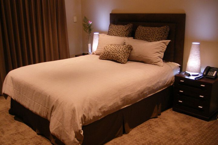 Room 4 of 24
