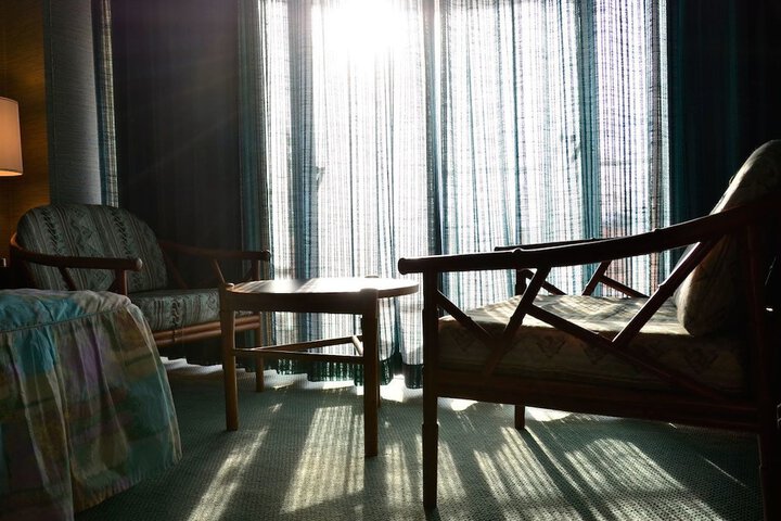 Room 6 of 60