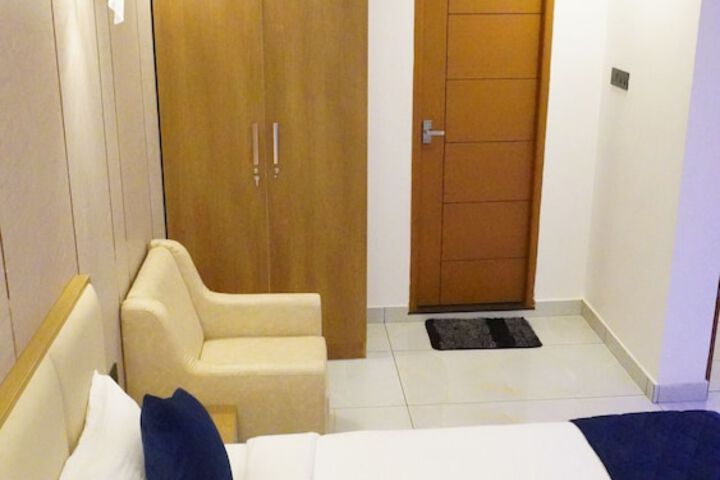 Room 14 of 56