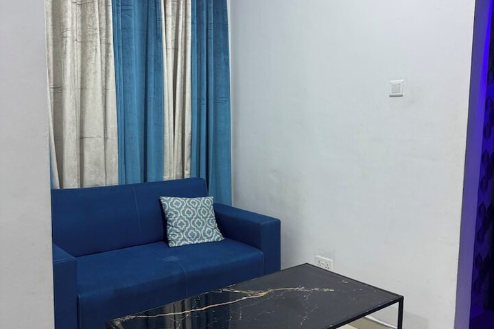 Room 44 of 165