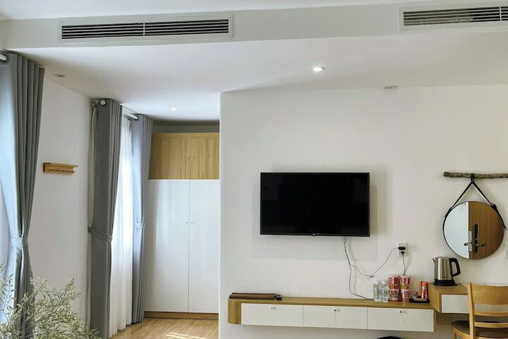 Room 21 of 36