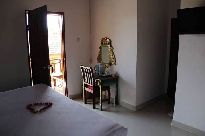 Room 7 of 81