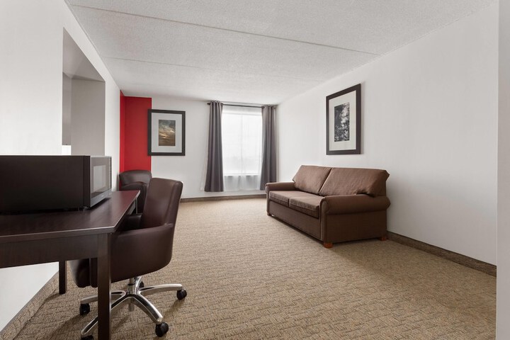 Room 19 of 42