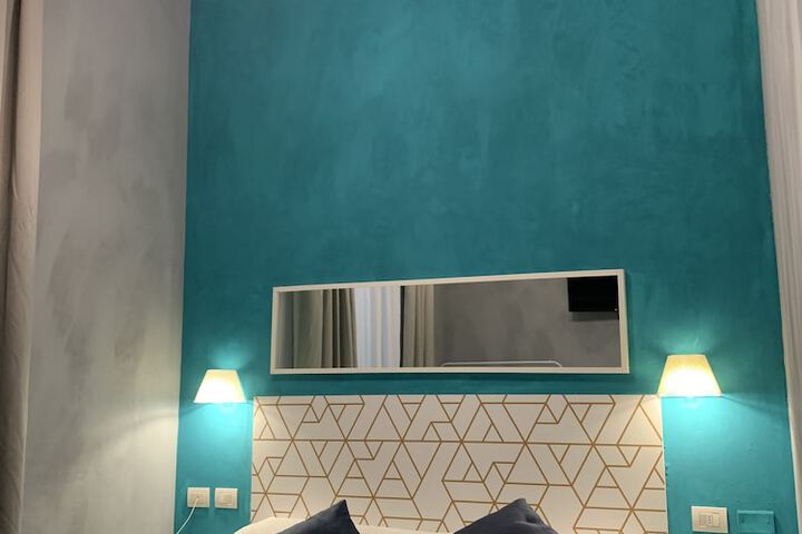 Room 7 of 50