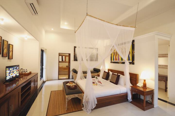 Room 4 of 45