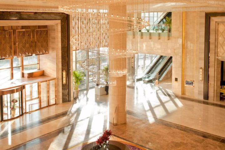 Guest Lobby