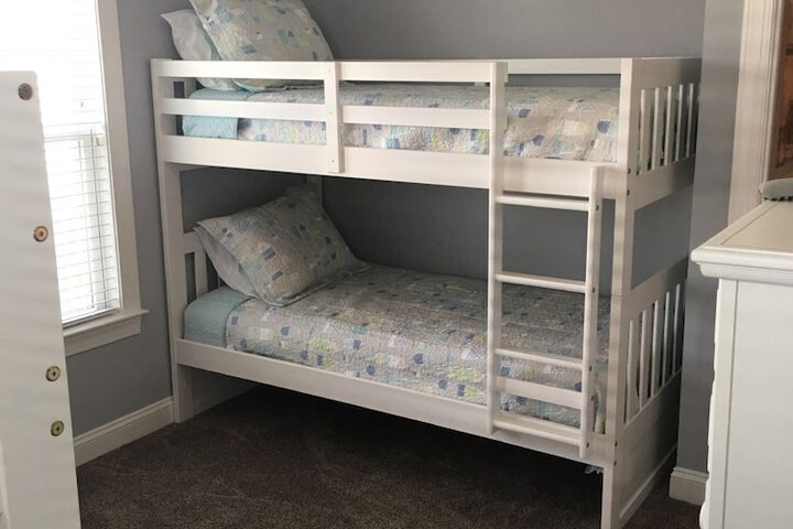 Room 10 of 48