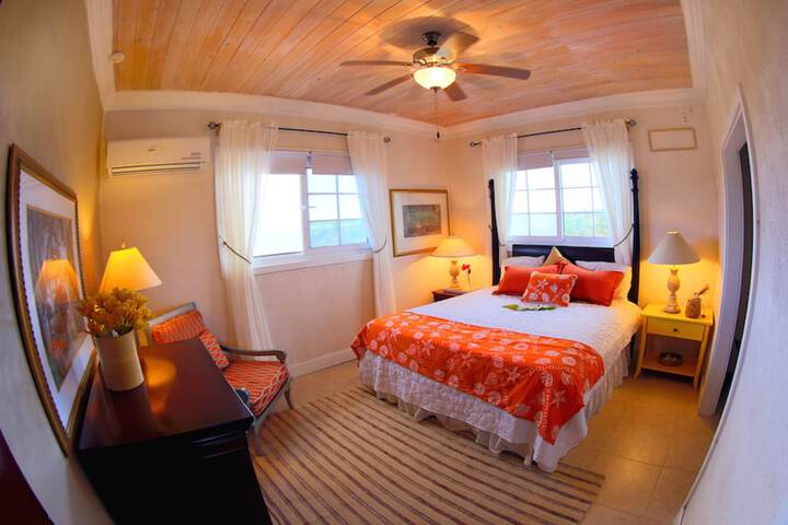 Room 4 of 72