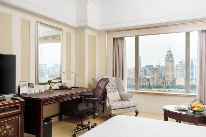 Room 42 of 229