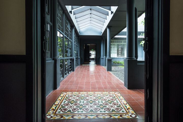 Ballroom/Hall 65 of 78