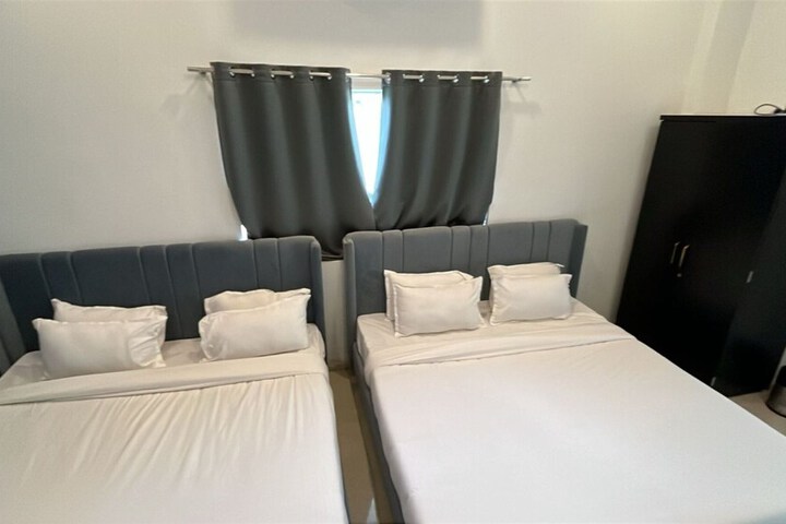 Room 15 of 24