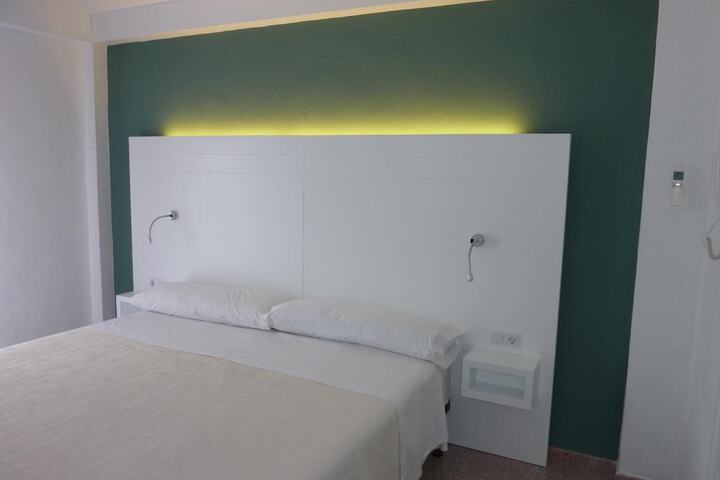 Room 6 of 26