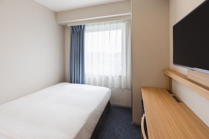 Room 13 of 29