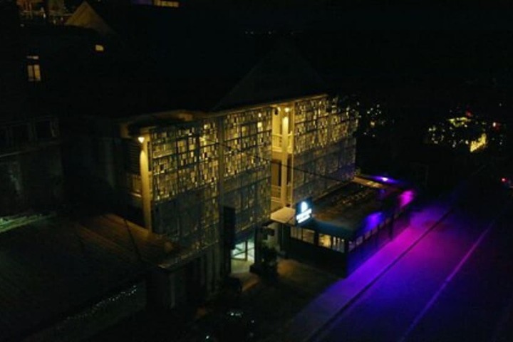 Hotel 63 of 67