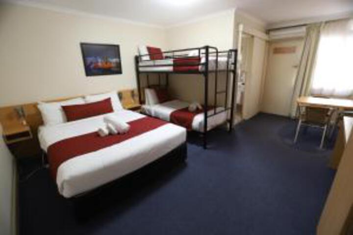 Hotel 4 of 63