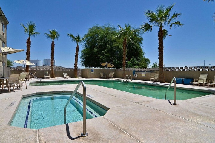 Pool 36 of 46