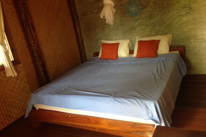 Room 24 of 62