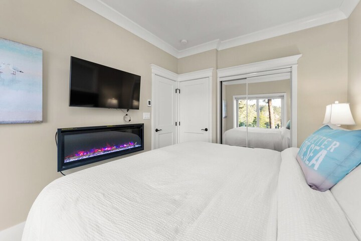 Room 10 of 42