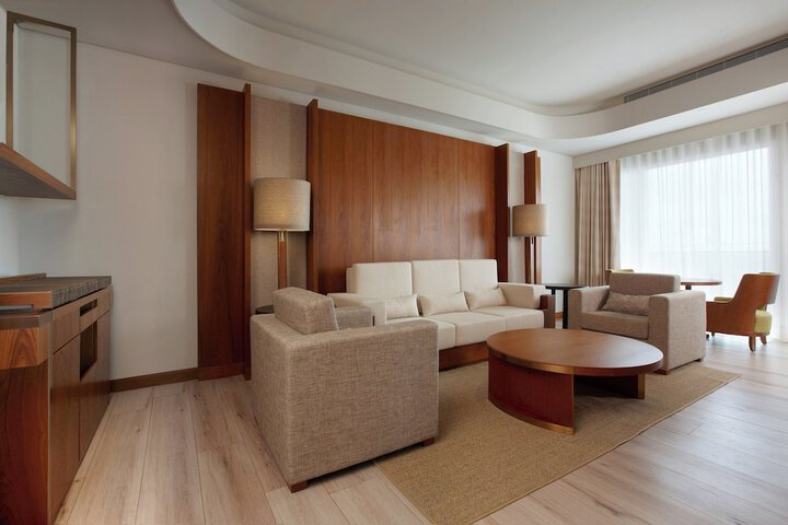 Room 28 of 48