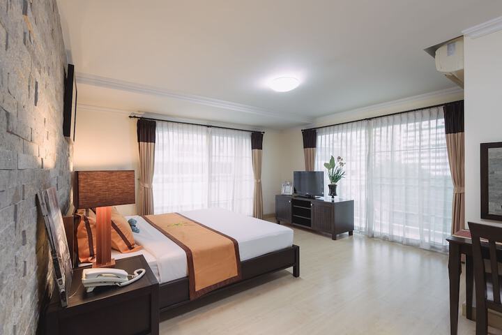Room 12 of 41