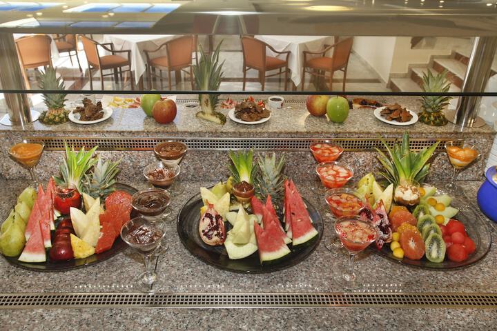 Dining 48 of 71