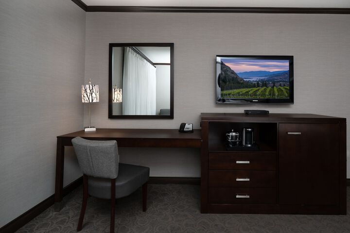 Room 19 of 42