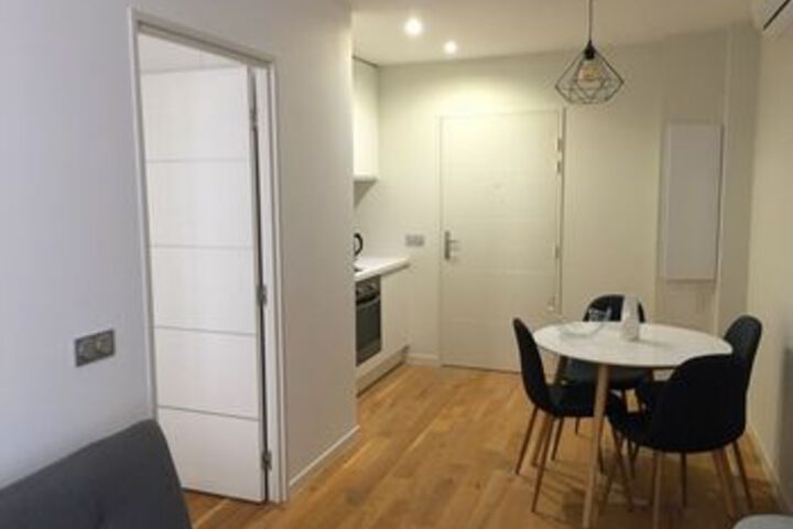 Room 114 of 200