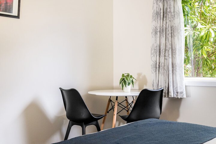 Room 4 of 71
