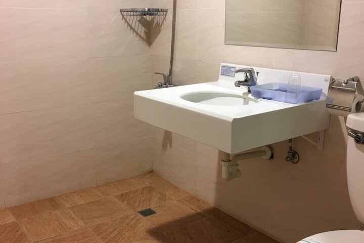 Room 53 of 71