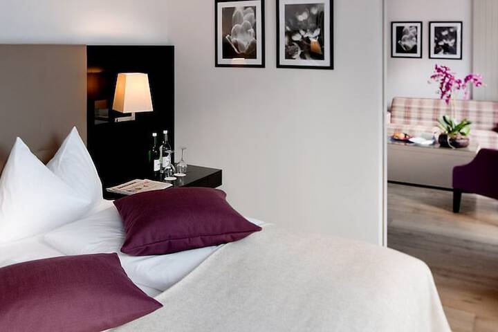 Room 10 of 84