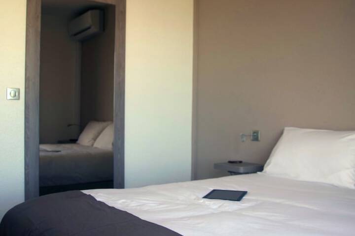 Room 4 of 22