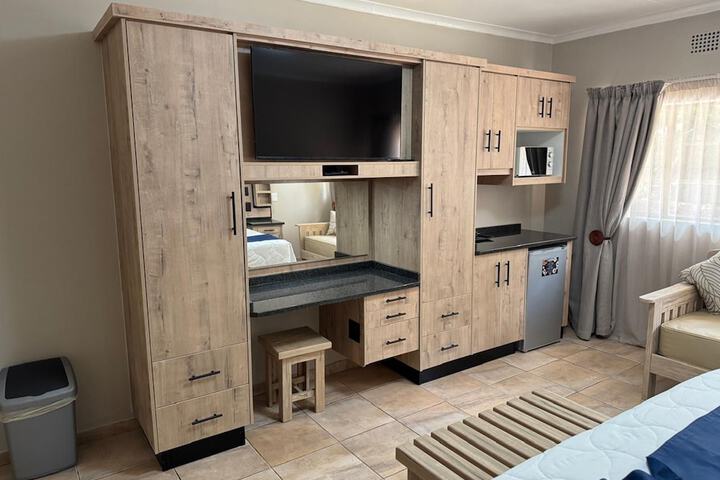 Room 90 of 267
