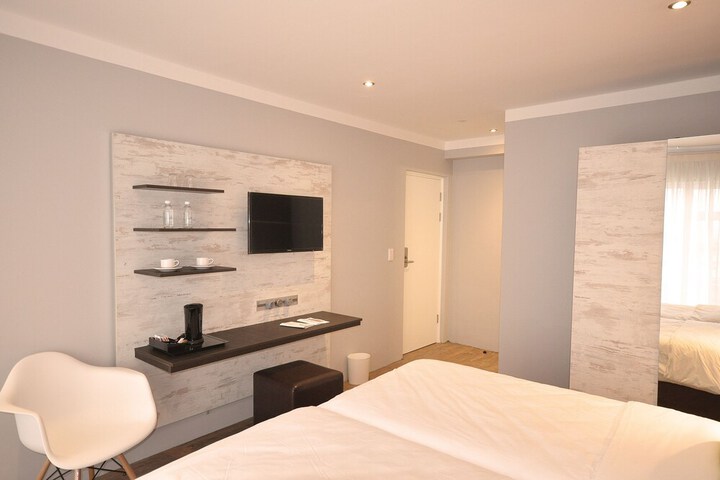 Room 16 of 59