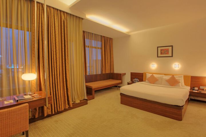Room 34 of 125