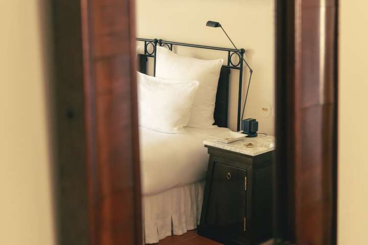 Room 13 of 105