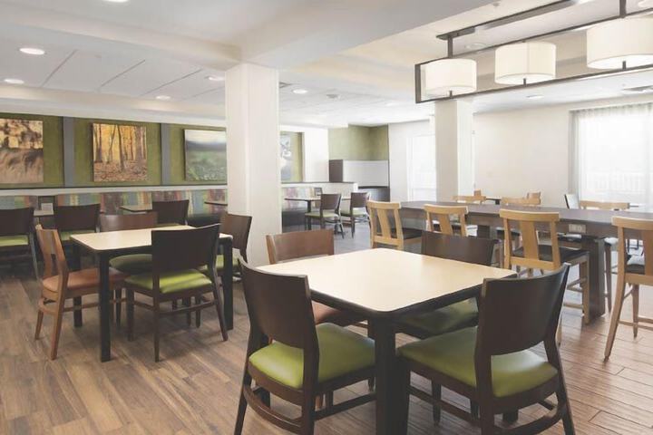 Breakfast area